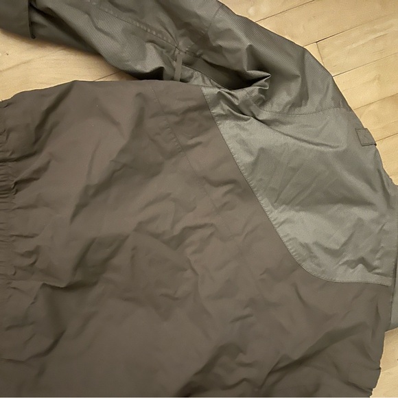 Helly Hansen Men's Olive Performance Jacket - Picture 3 of 3